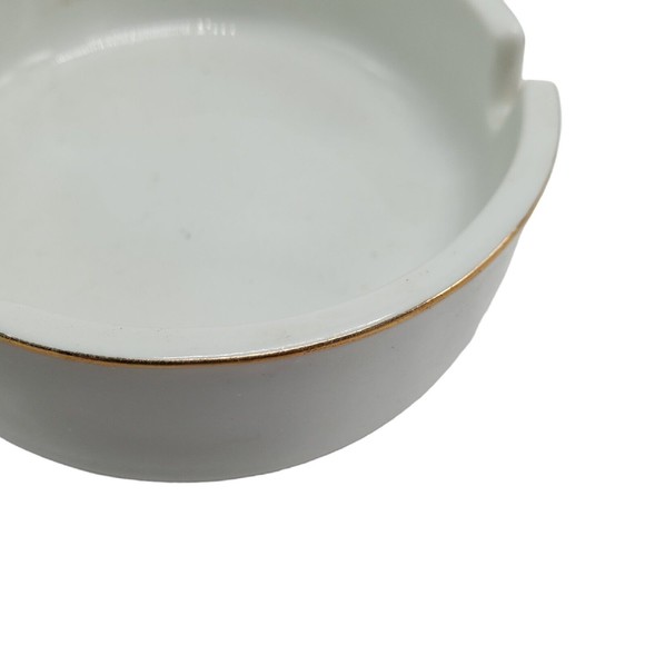 Vintage Trump Taj Mahal Atlantic, NJ Casino Hotel Ashtray Glass Round Ash Tray - Picture 7 of 8